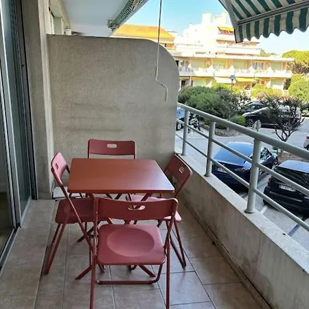 Apartment Vue A Deux Pas De La